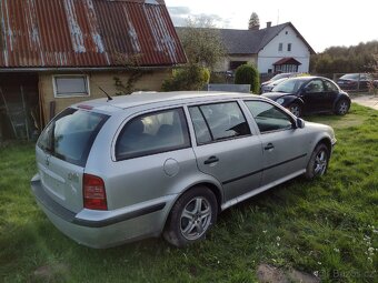 Škoda Octavia 1.6 MPI rozprodávám na díly - 5