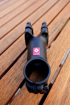 Představec Bontrager Comp 31.8, 7°, 70 mm - 5