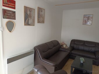 Zahradní domek s vybavenim - 5