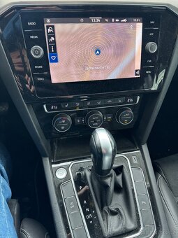 VW Passat B8 1.5 TSi 110 kW DSG, Tažné, Webasto - 5