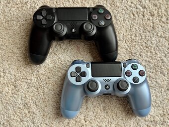 PS4 Pro 1TB + 2 ovladače + 5 her – kompletní set - 5