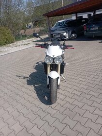 Triumph street triple 675 - 5