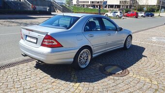 Mercedes-Benz C55 AMG 5,5l V8 - 5