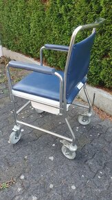 Kolečkové kreslo s toaletou RMA Roma Medical - 5