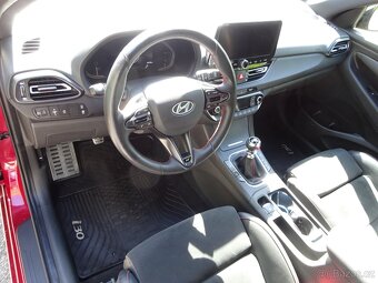 Hyundai i30 1.5 GDI MHEV r.v.2021 1.Maj.serv.kníž.ČR - 5