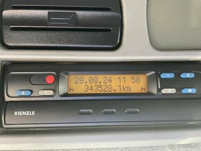 Mercedes Benz Atego 818 plachta čelo - 5