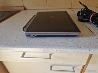 Dell Latitude E6320 i5/6GB/256 - 5