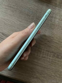 iPhone 11 green - 5