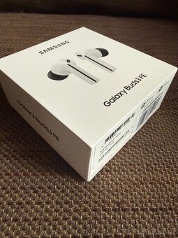 Sluchátka Samsung Buds 3 FE - NOVÁ - 5