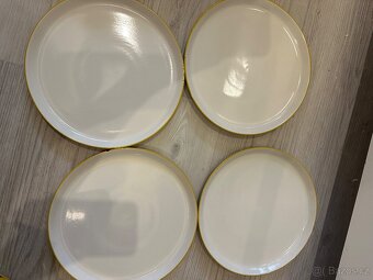 Sada 13ti talířů se slunečnicemi - 5