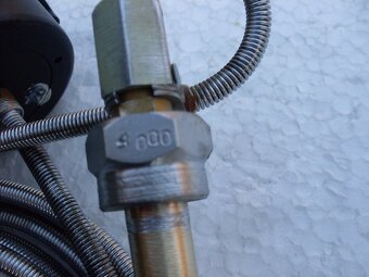 Prodám budík teploměru a tlaku oleje - 5