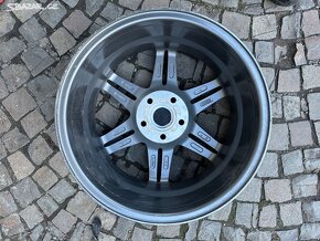 Nová kusovka 17palců Speedline, 5x112, střed 66,5 - 5