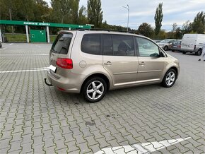 Volkswagen Touran 2.0 tdi 103 kw 2012 - 5