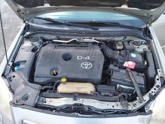 Toyota Avensis combi 2.2 110kw - 5