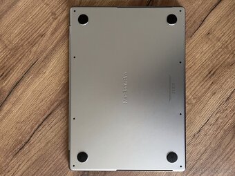 Prodám MacBook Pro 14" (model A2442), M1 Pro, 16GB RAM, 512 - 5