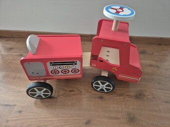 Dřevěné odrážedlo auto - 5