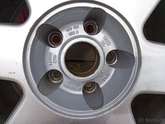 Prodám originál kolo Audi S6. 8Jx17H2 ET 35, pneu 255/40R17 - 5