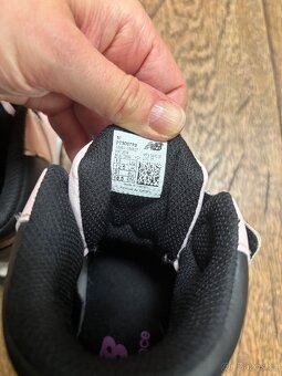 Dívčí kotníkové boty New Balance, vel. 31 - 5