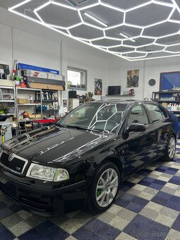 Škoda Octavia RS 1.8t 132kw originál Top Stav - 5