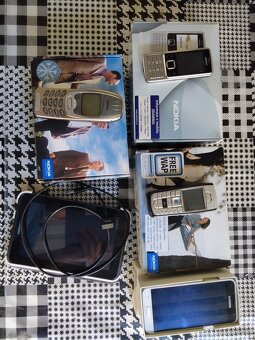 Mobilní telefony na náhradní díly - 5