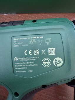 Nové vrtací kladivo Bosch Universal Hammer 18V - 5