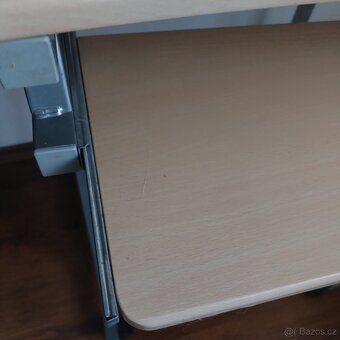 PC stolek pro harmonickou práci/studium (mobilní, na kolečká - 5