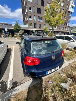 Volkswagen Golf V – 1.6 75 kW – spolehlivý a udržovaný vůz - 5