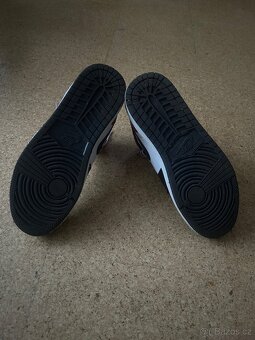 Boty Jordan 1 Retro Black Toe - 5