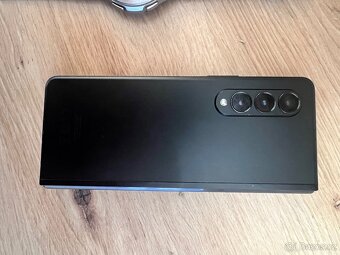 Samsung Galaxy Z Fold 3 - 5