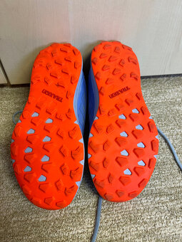 Trailové běžecké boty adidas terrex agravic flow vel.35,5 - 5
