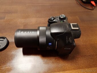 Sony Cyber-Shot DSC-HX400V - 5