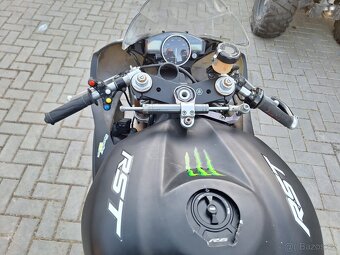 Yamaha yzf R6 - 5