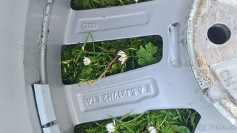 Originál 6,5J r17 17" Audi A3 VW Škoda 5x112 - 5