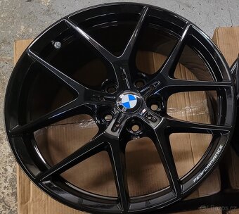 BMW 1: F40,F41,18'alu,Performance,černé,M-packet - 5
