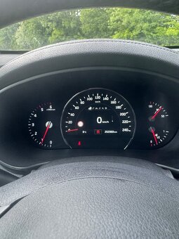 prodám KIA Sorento - 5