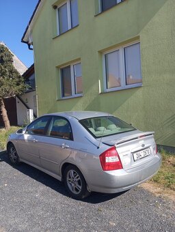 Kia Cerato 2.0i 16v / 105 kw - 5