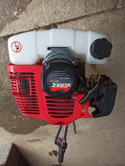 Závěsný lodní motor - 5