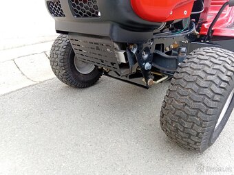 Prodám zahradní traktor MTD 160/92H  16Hp Hydro - 5