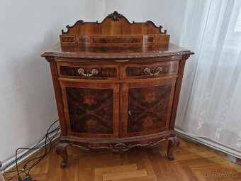 Starožitný nábytek - 5