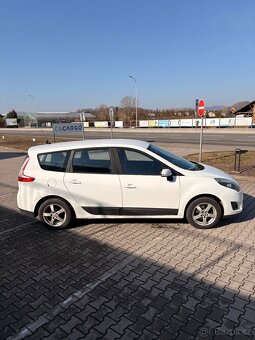 Renault Megane Scenic 1.6i - 5