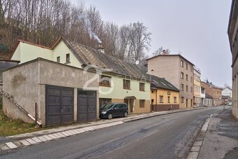 Prodej domu se zahradou a dvougaráží k bydlení i investici v - 5