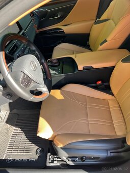 prakticky nový lexus es300h ve špičkové výbavě, cena bez dph - 5