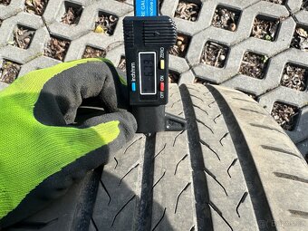 Letní pneu Continental 235/50 R18 - 5