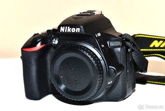 Nikon D5600 + příslušenství ( 1xxx exp.) - 5