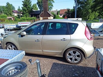 Renault Scénic 2010 - 5