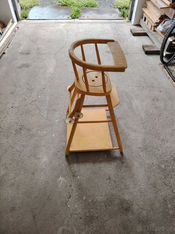 Dětská jídelní židlička na renovaci - 5