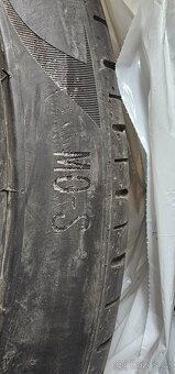 Pirelli P-Zero 255/40 R20 - 5
