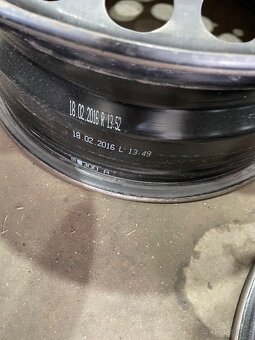 Originál plechové kola VW 16” - 5
