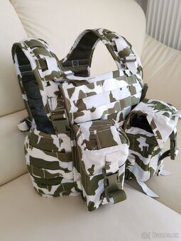 ačr  balistická taktická neprůstřelná nosič plátů samopal - 5