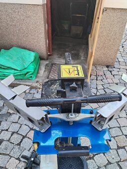 Scheppach Štípač dřeva
2100 W; max. délka polene: 107 cm - 5